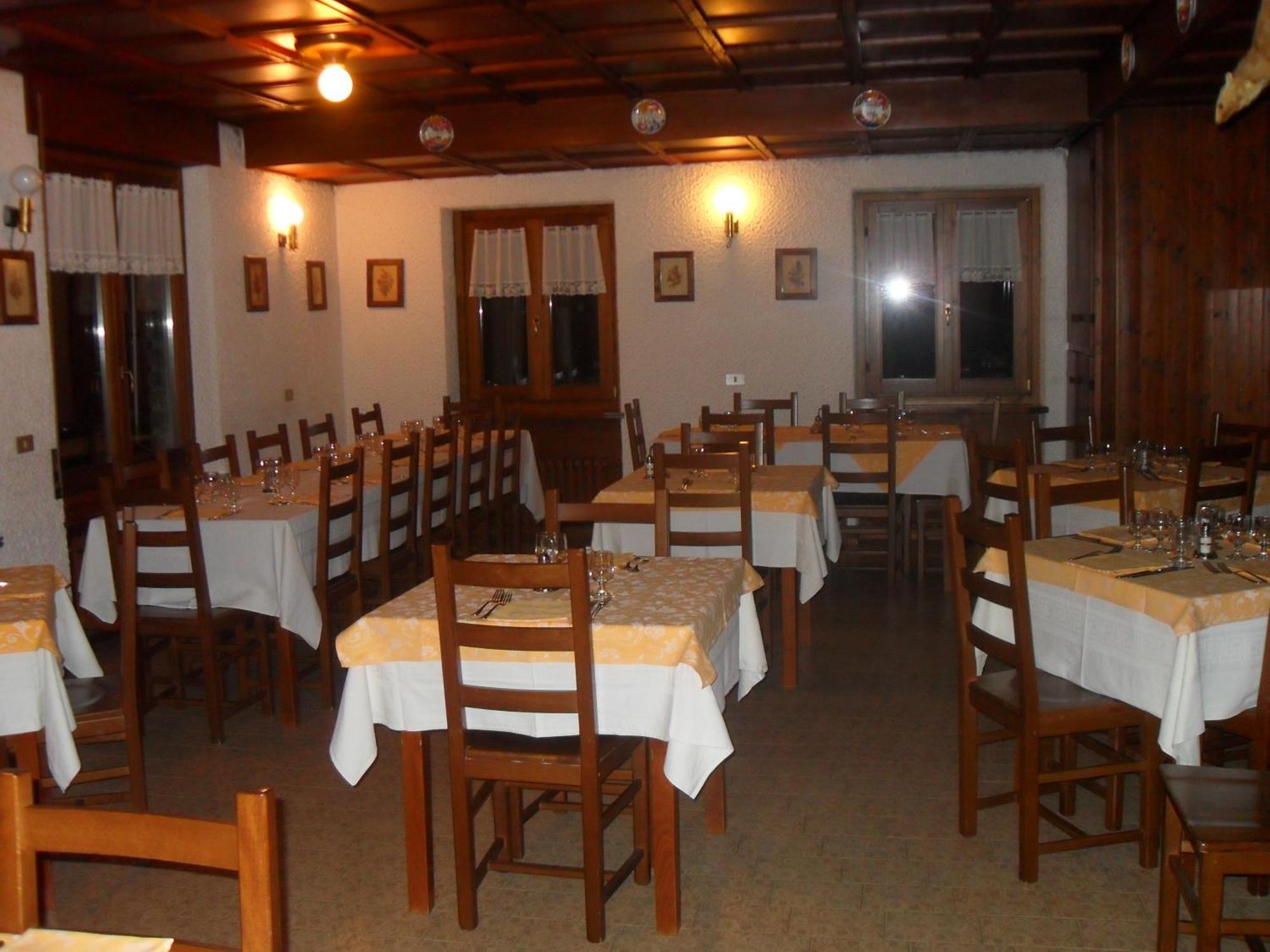בלאג'יו Albergo La Genzianella מראה חיצוני תמונה
