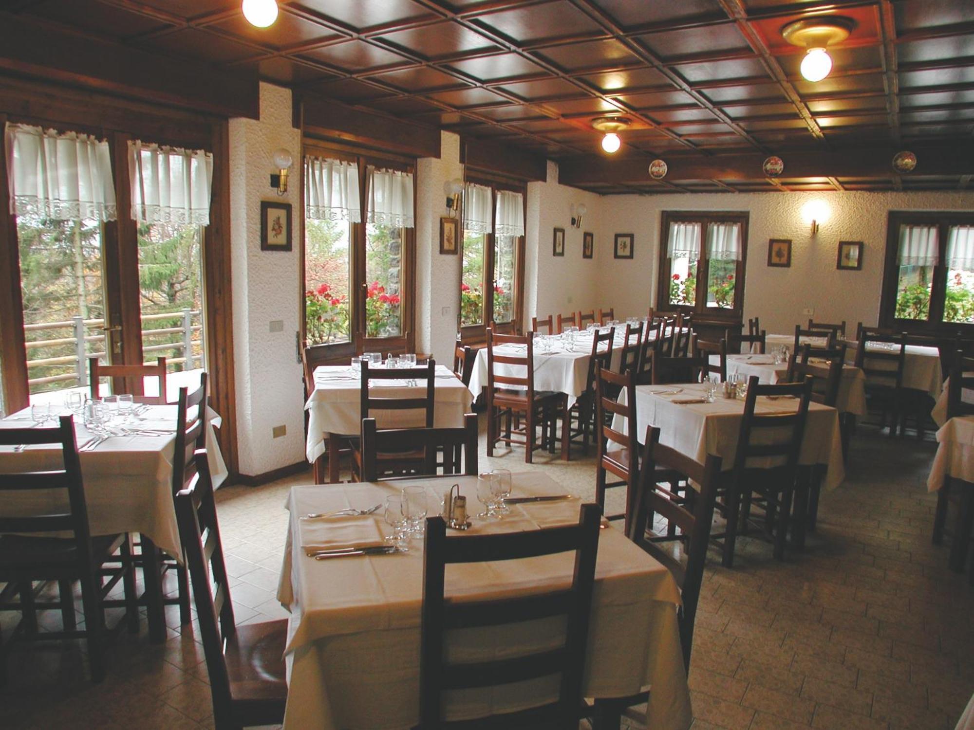 בלאג'יו Albergo La Genzianella מראה חיצוני תמונה